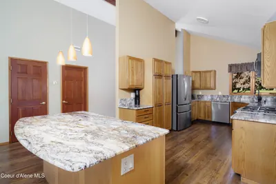 Property 26-10065 - Photo 11