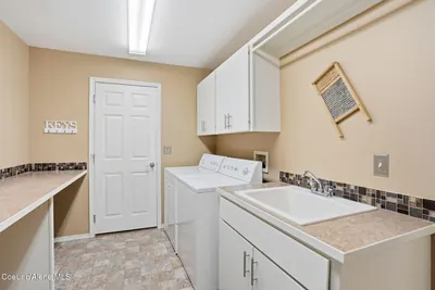Property 26-8142 - Photo 57