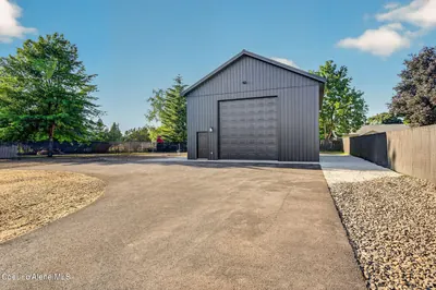 Property 26-7423 - Photo 2