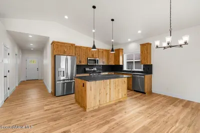 Property 26-8216 - Photo 4