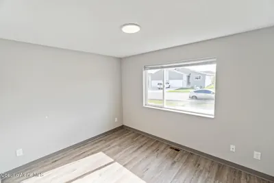 Property 26-9260 - Photo 13
