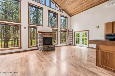 Property 26-8635 - Photo 4