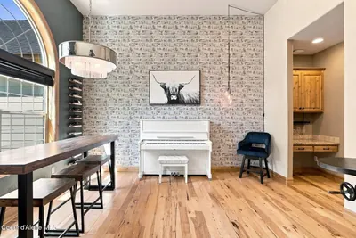 Property 26-8766 - Photo 6