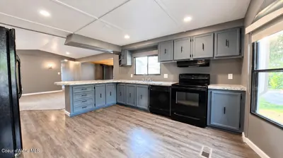 Property 26-8395 - Photo 5