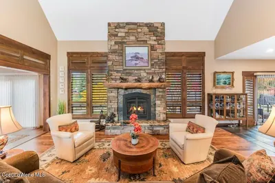 Property 26-10547 - Photo 5