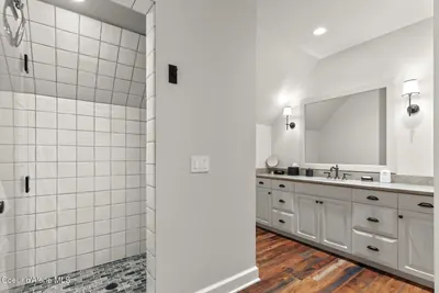 Property 26-2191 - Photo 44