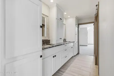 Property 26-9918 - Photo 31