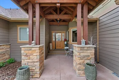 Property 26-1426 - Photo 1