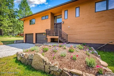 Property 26-6877 - Photo 2