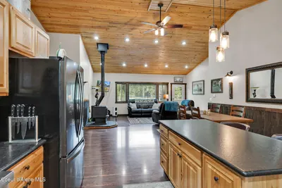 Property 26-9519 - Photo 11