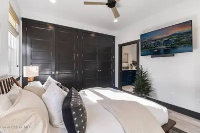 Property 26-10390 - Photo 22