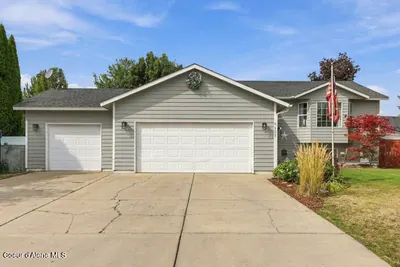 Property 26-9335 - Photo 1