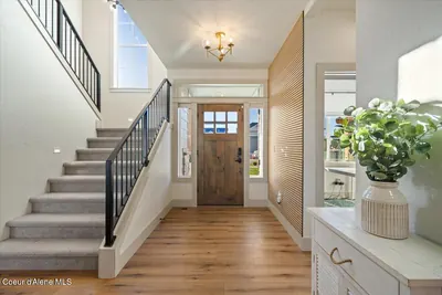 Property 26-10334 - Photo 5