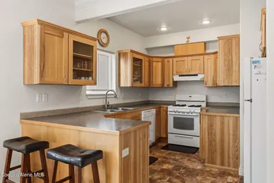 Property 26-10285 - Photo 10