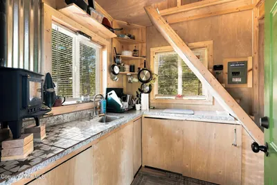 Property 26-10260 - Photo 9