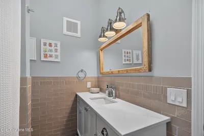 Property 26-9333 - Photo 25