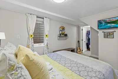 Property 26-10565 - Photo 22