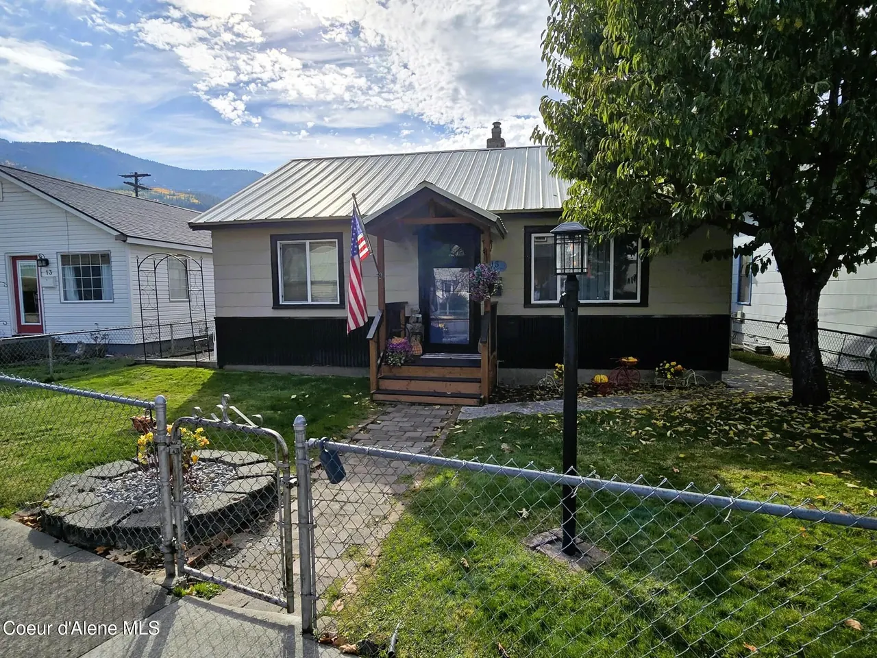 Property 26-10404 - Photo 1