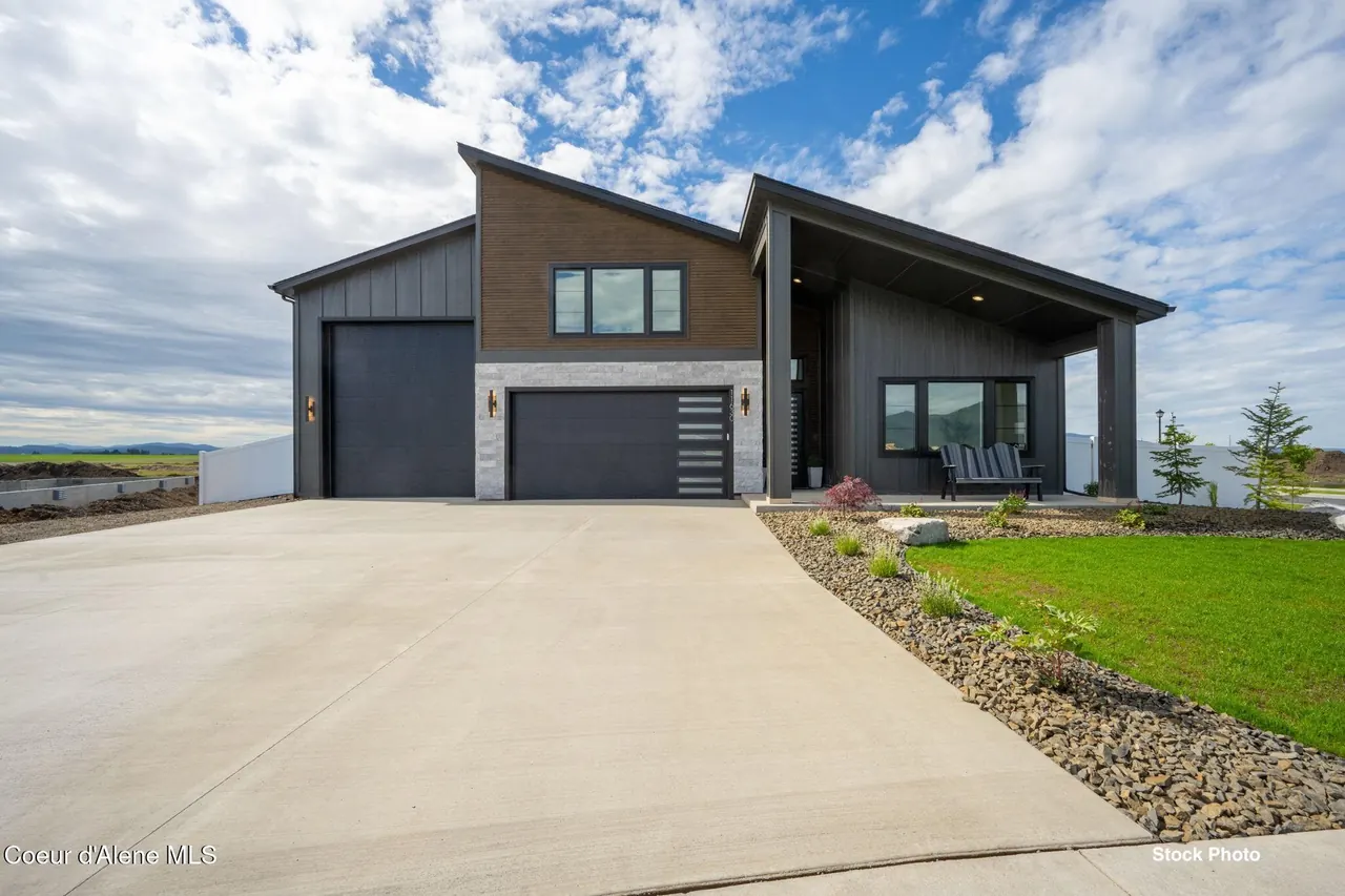 Property 26-9220 - Photo 1