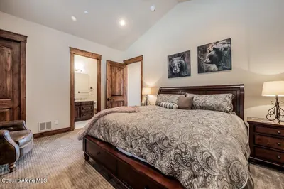 Property 26-8040 - Photo 49