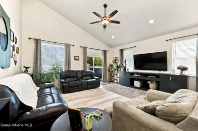 Property 26-10269 - Photo 12