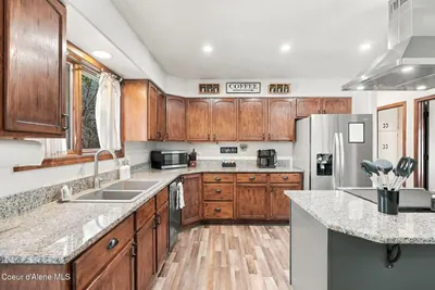 Property 26-10084 - Photo 17