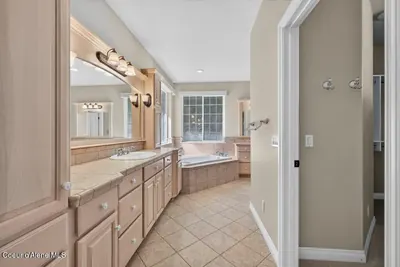 Property 26-9564 - Photo 18