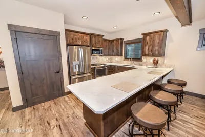 Property 26-985 - Photo 4