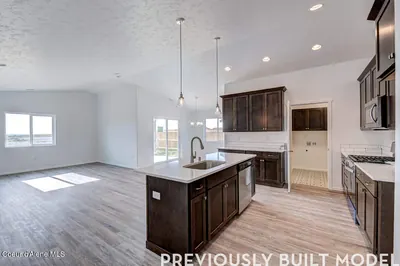 Property 26-10636 - Photo 5