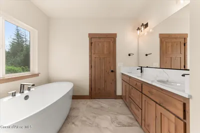 Property 26-9301 - Photo 34
