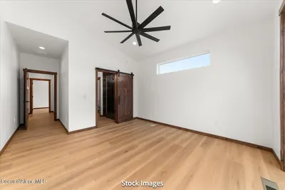 Property 26-9125 - Photo 41