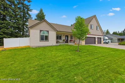 Property 26-8490 - Photo 2
