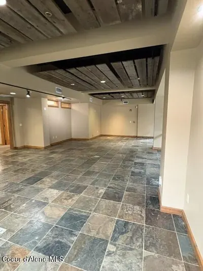 Property 26-9154 - Photo 6