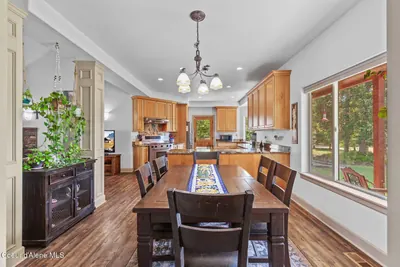Property 26-7682 - Photo 25