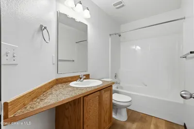 Property 26-10047 - Photo 23