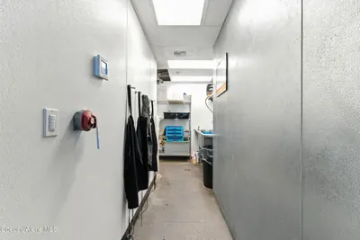 Property 25-7355 - Photo 25