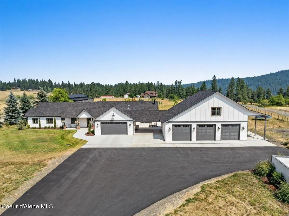 Property 26-8131 - Photo 1