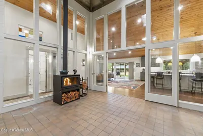 Property 26-9253 - Photo 16