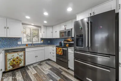 Property 26-10278 - Photo 13