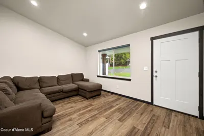 Property 26-10598 - Photo 6