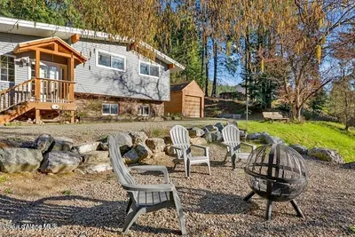 Property 26-10421 - Photo 2