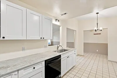 Property 26-8330 - Photo 9