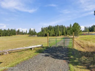 Property 26-9658 - Photo 2