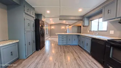 Property 26-8395 - Photo 2
