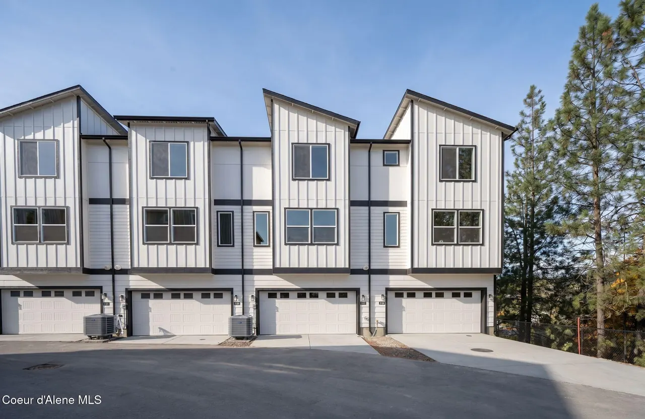 Property 26-10116 - Photo 1