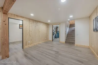 Property 26-8913 - Photo 51