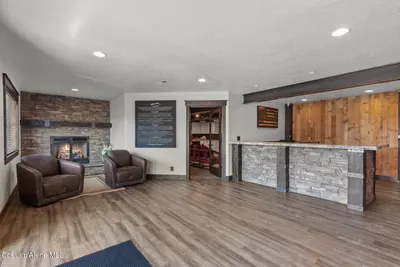 Property 26-8906 - Photo 6