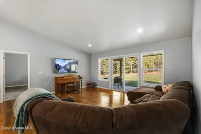 Property 26-10457 - Photo 10