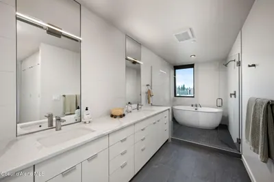 Property 26-4251 - Photo 26
