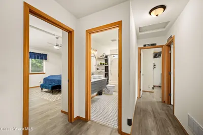 Property 26-7817 - Photo 25
